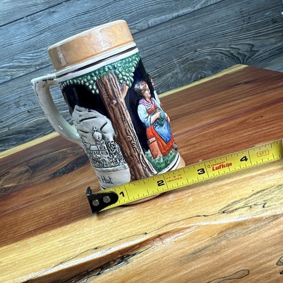 Original Vintage German Embossed Man Woman Playing/Drinking‎ Ceramic Mug - Picture 9 of 10